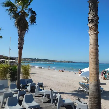 Apartment Superbe T2 Face Piscine *