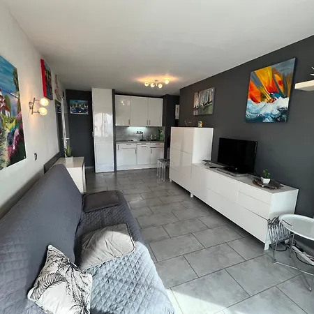 Apartament Superbe T2 Face Piscine