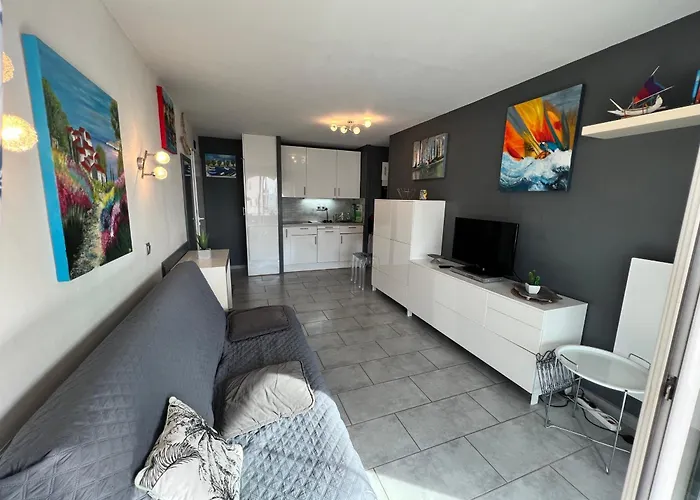 Apartament Superbe T2 Face Piscine